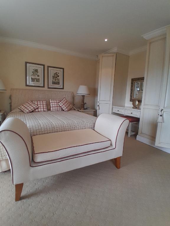 To Let 5 Bedroom Property for Rent in Lower Robberg Western Cape